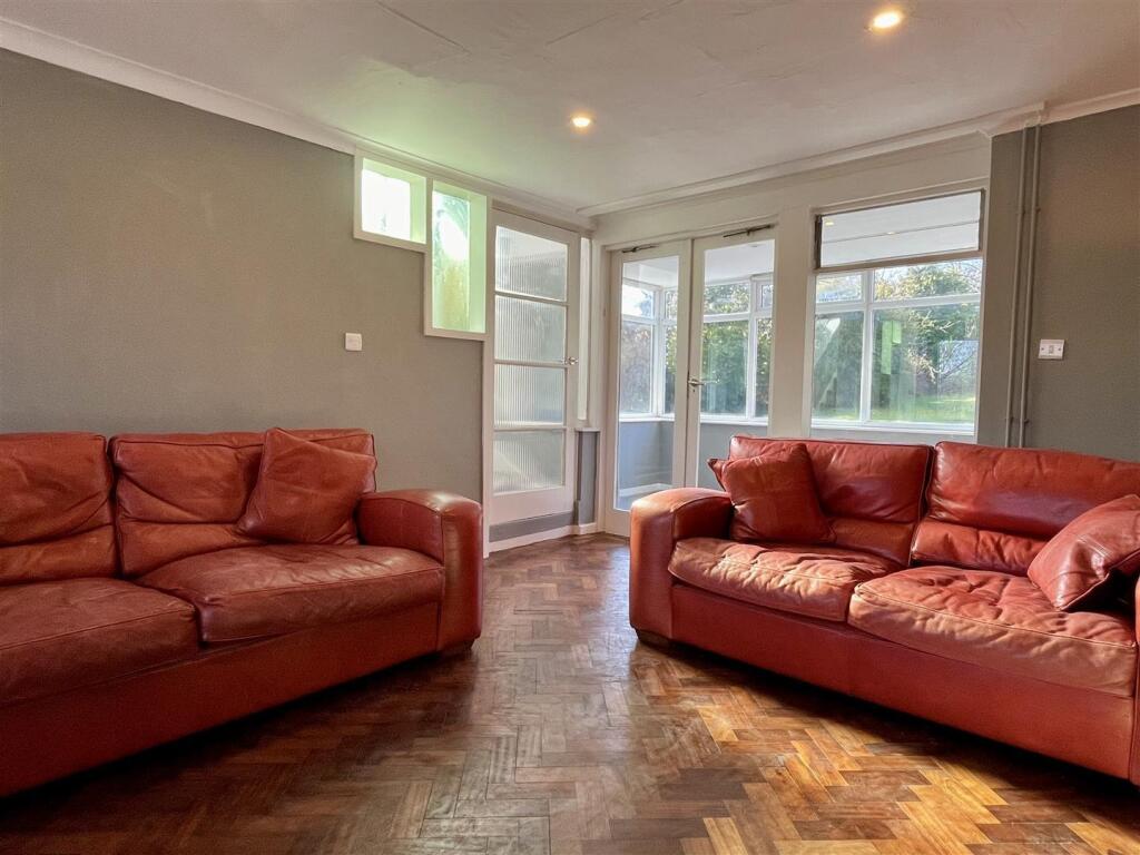 3 bed Detached