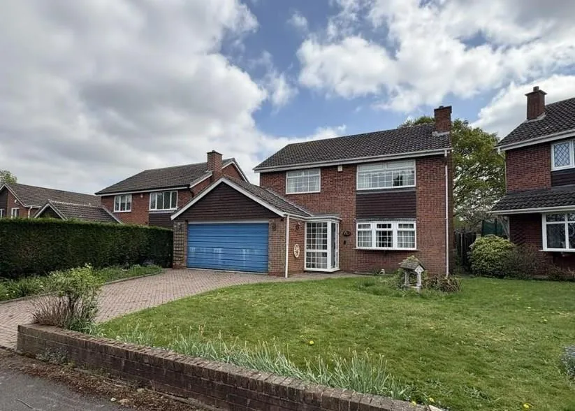4 bed Detached