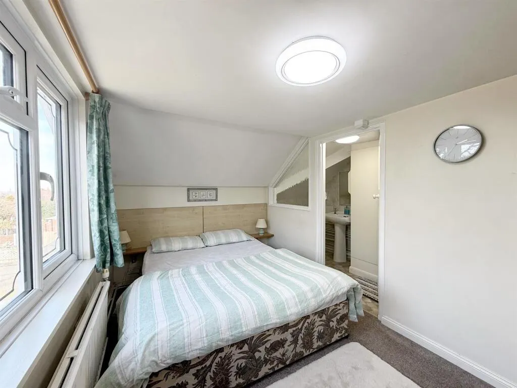 3 bed Semi-Detached Bungalow