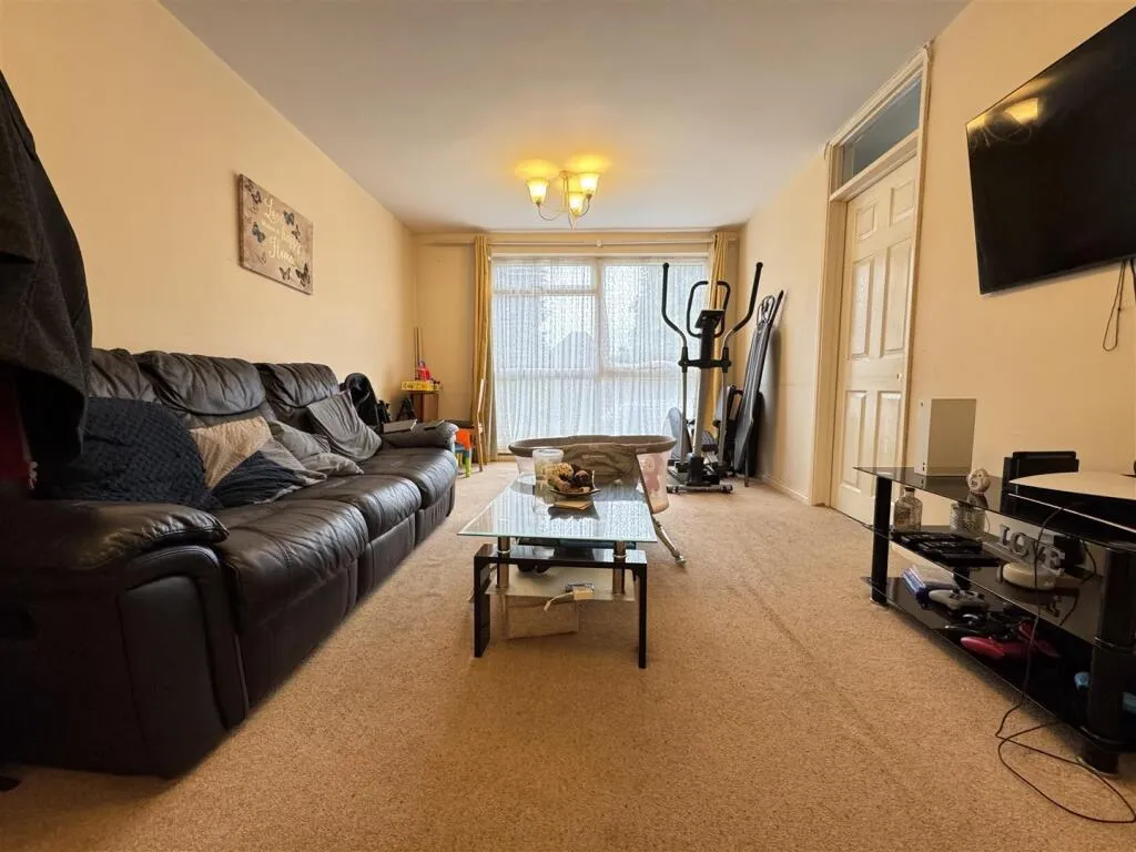 2 bed Apartment