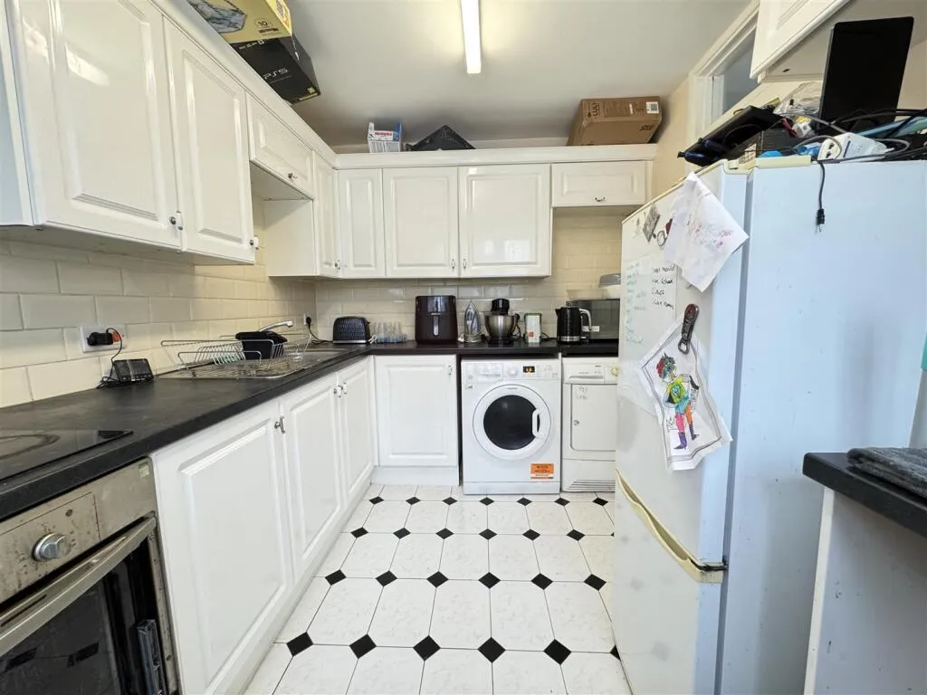 2 bed Apartment