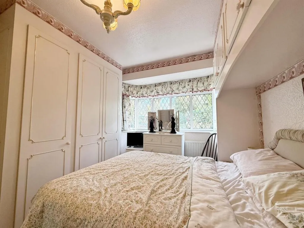 2 bed Detached Bungalow