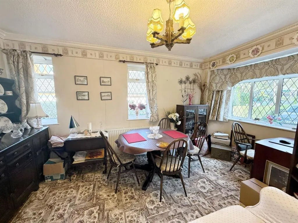 2 bed Detached Bungalow