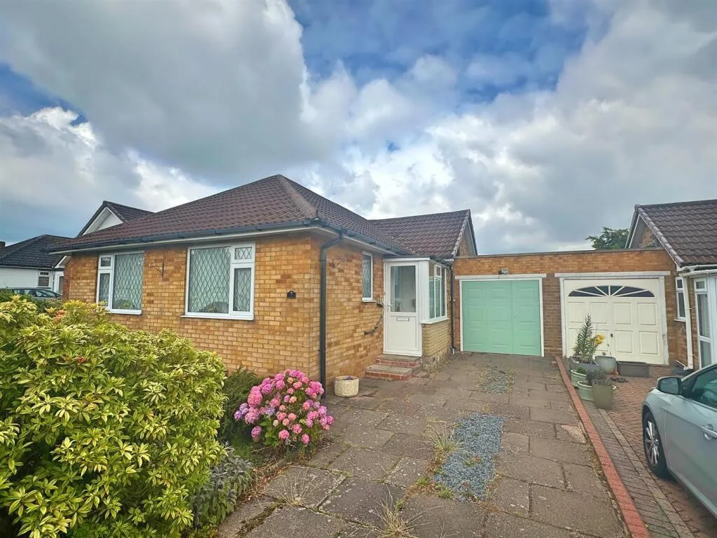 2 bed Semi-Detached Bungalow