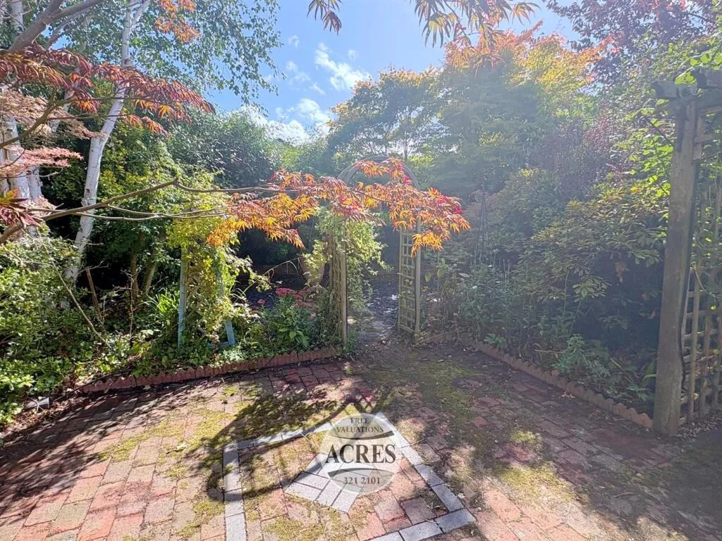 3 bed Semi-Detached