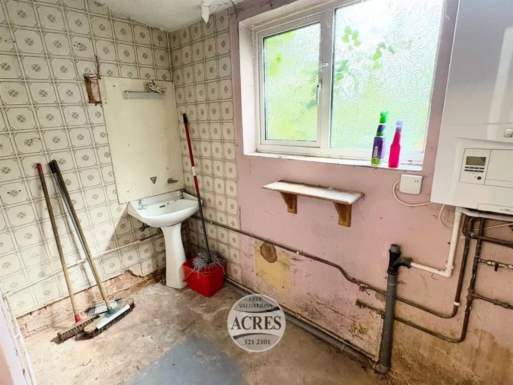 3 bed Semi-Detached