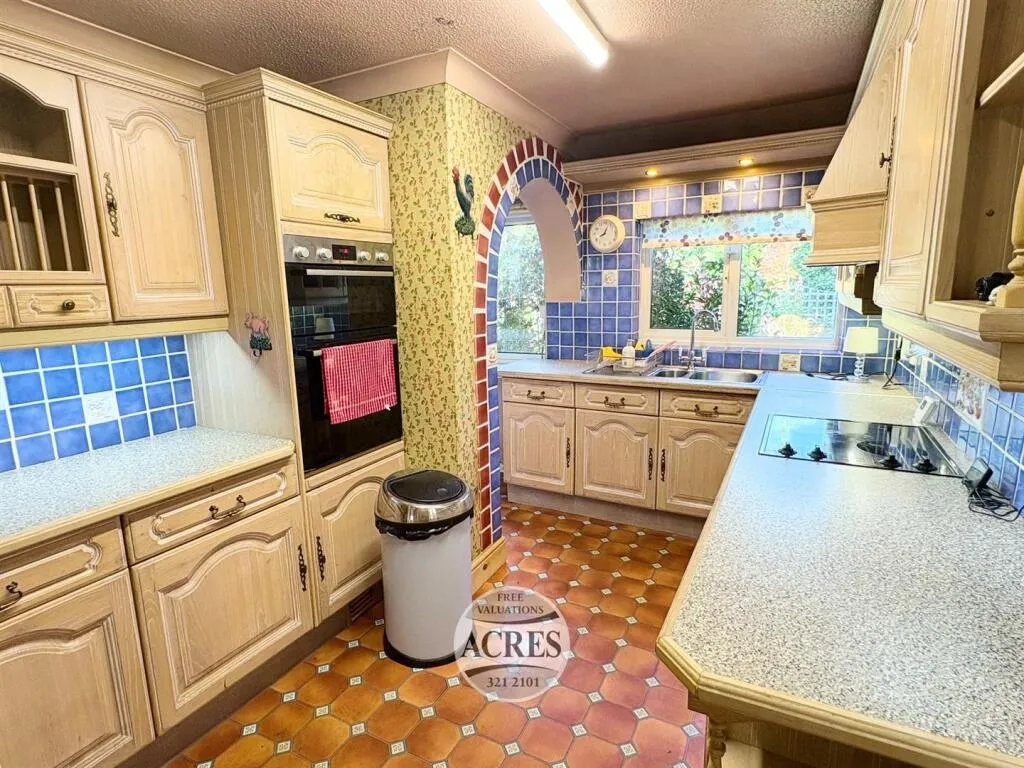 3 bed Semi-Detached