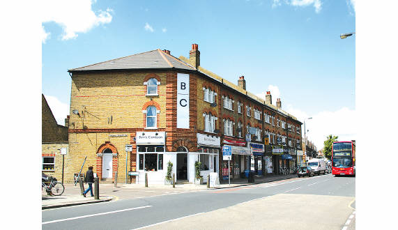 422 Garratt Lane Earlsfield London SW18 4HW