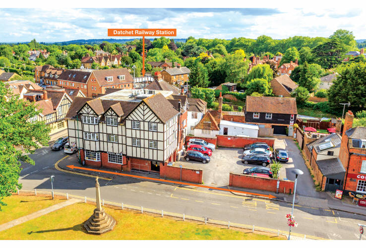 2-4 High Street Datchet Windsor Berkshire SL3 9EA
