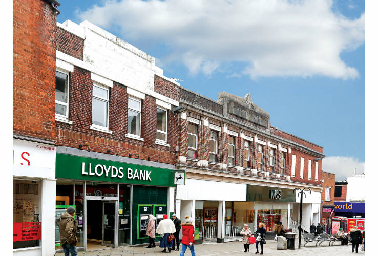 Lloyds Bank 58 Yorkshire Street Rochdale Greater Manchester OL16 1JP