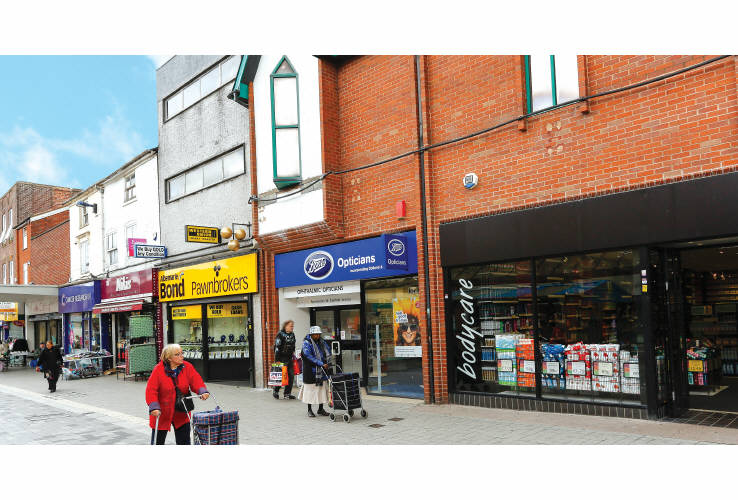 195 High Street West Bromwich West Midlands B70 7QZ
