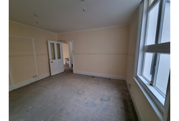 36 Terminus Road, Eastbourne East Sussex BN21 3LP