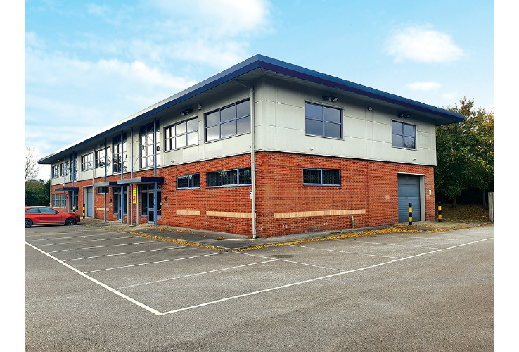 Unit 1b and 1c Midland Place, Barlborough Links (M1 Junction 30) Chesterfield Derbyshire S43 4FR