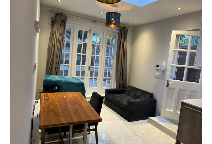 24 Camden Road Camden Town London NW1 9DP