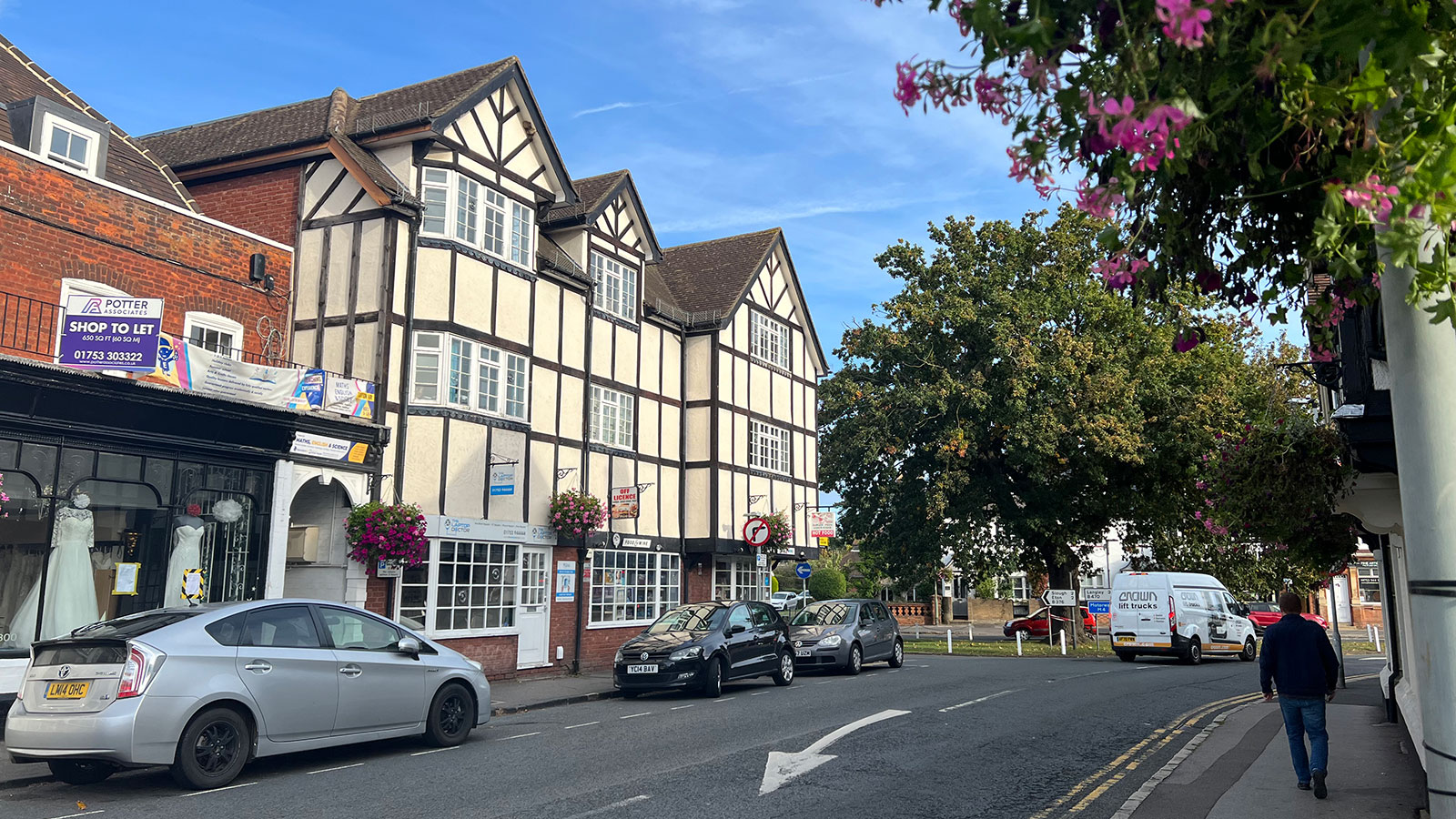 2-4 High Street Datchet Windsor Berkshire SL3 9EA