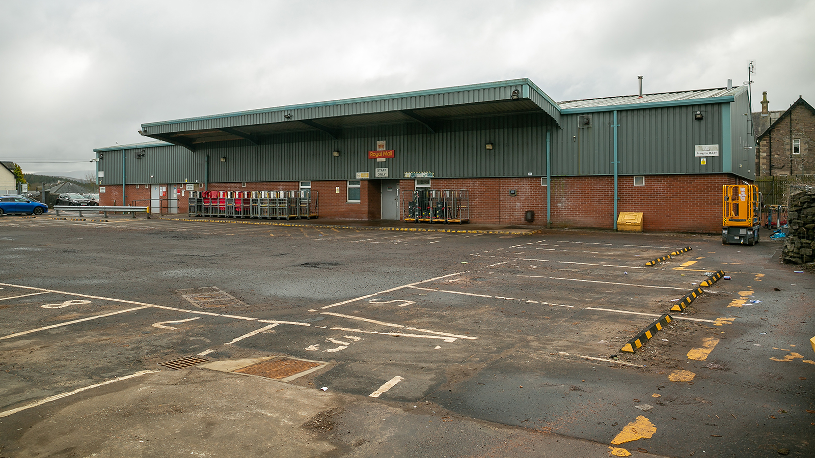 Royal Mail Distribution Centre 1 Home Street Lanark Lanarkshire ML11 9AR