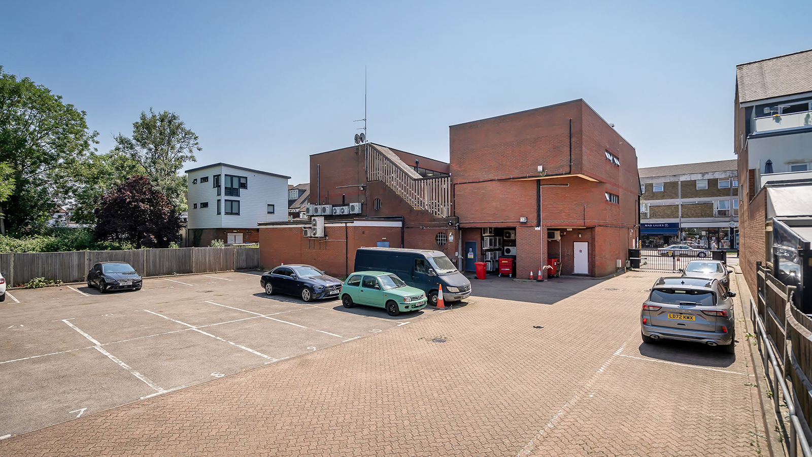 91-99 High Street Pathtrace House Banstead Surrey SM7 2NL