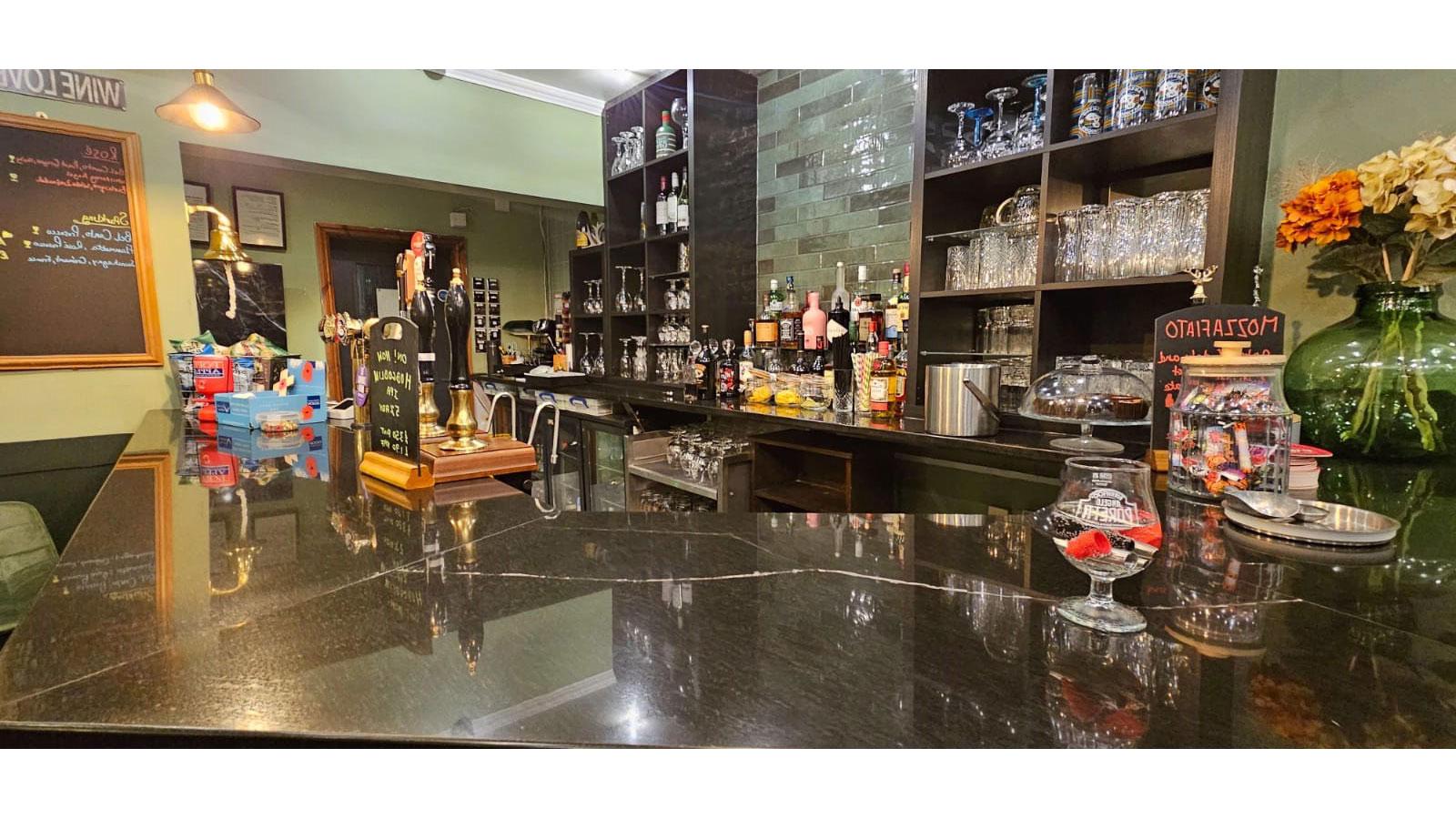 OYO Shilton Inn, 32 Wood Street Earl Shilton Nr Leicester Leicestershire LE9 7ND