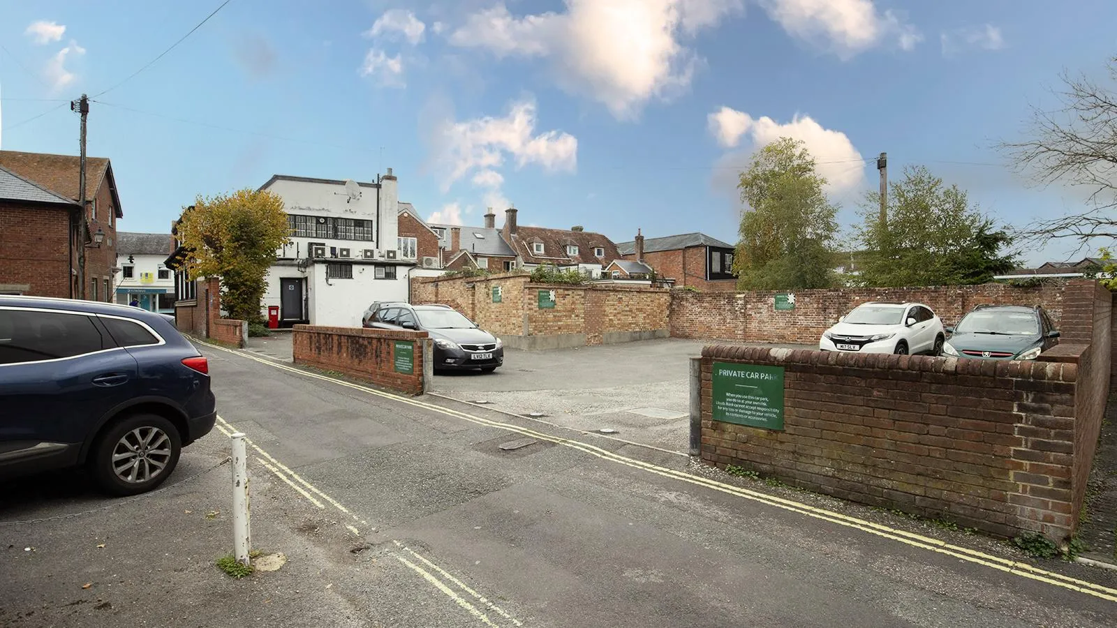 Lloyds Bank 25 High Street Ringwood Hampshire BH24 1BD