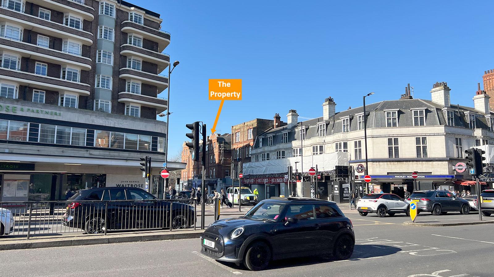 8 Canfield Gardens Hampstead London NW6 3BS