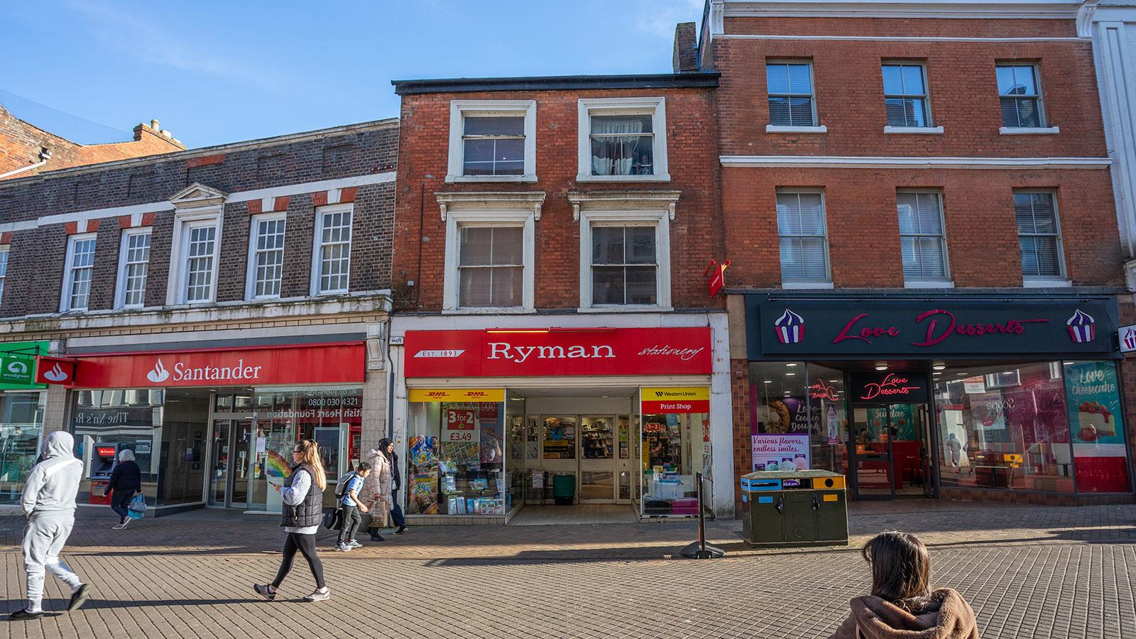 8 High Street Banbury Oxfordshire OX16 5DZ