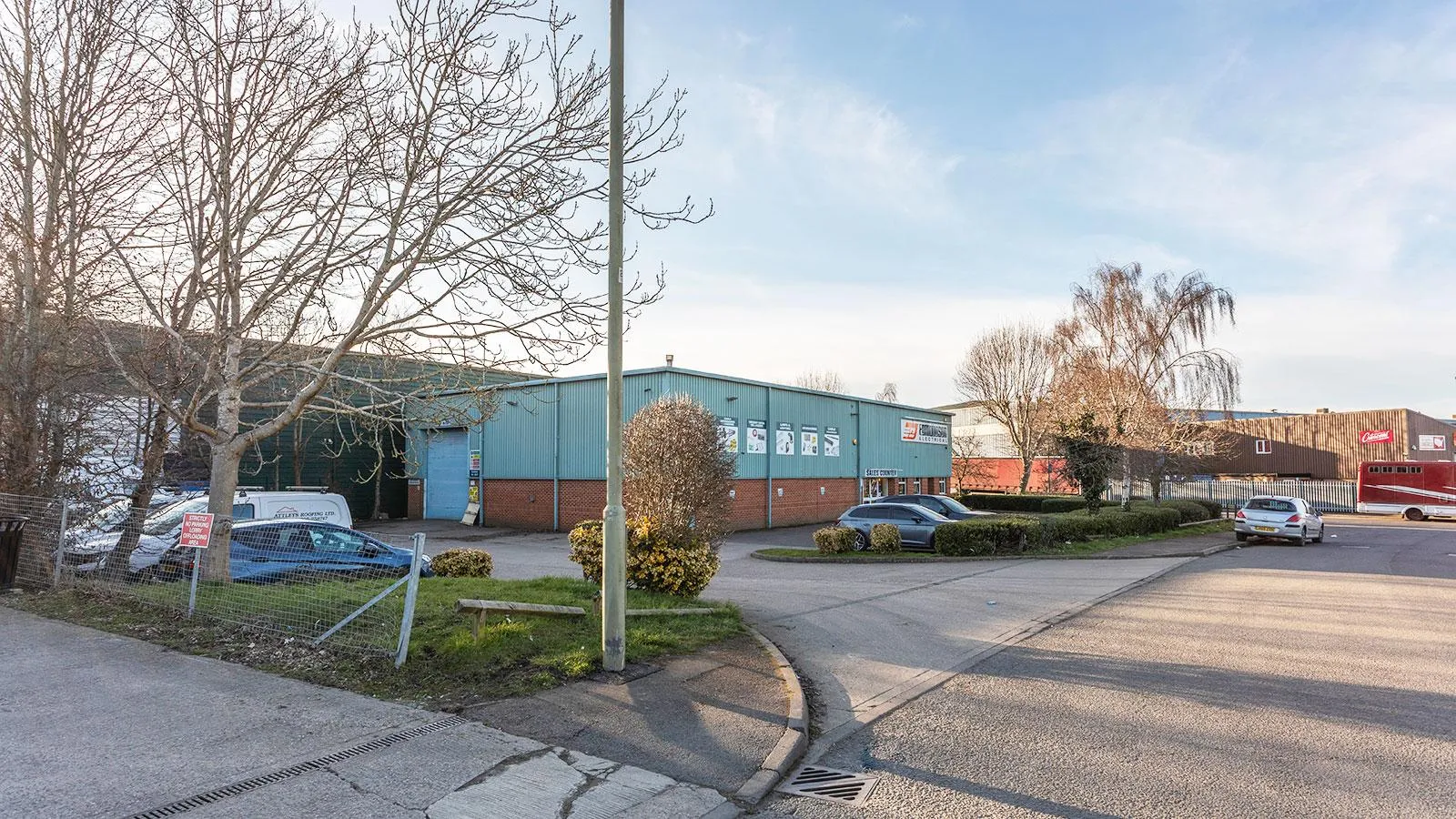 Edmundson Electrical Unit A Thorpe Way Industrial Estate Banbury Oxfordshire OX16 4SP