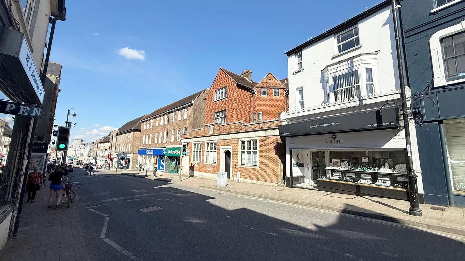 15 London Road East Grinstead Sussex RH19 1AJ