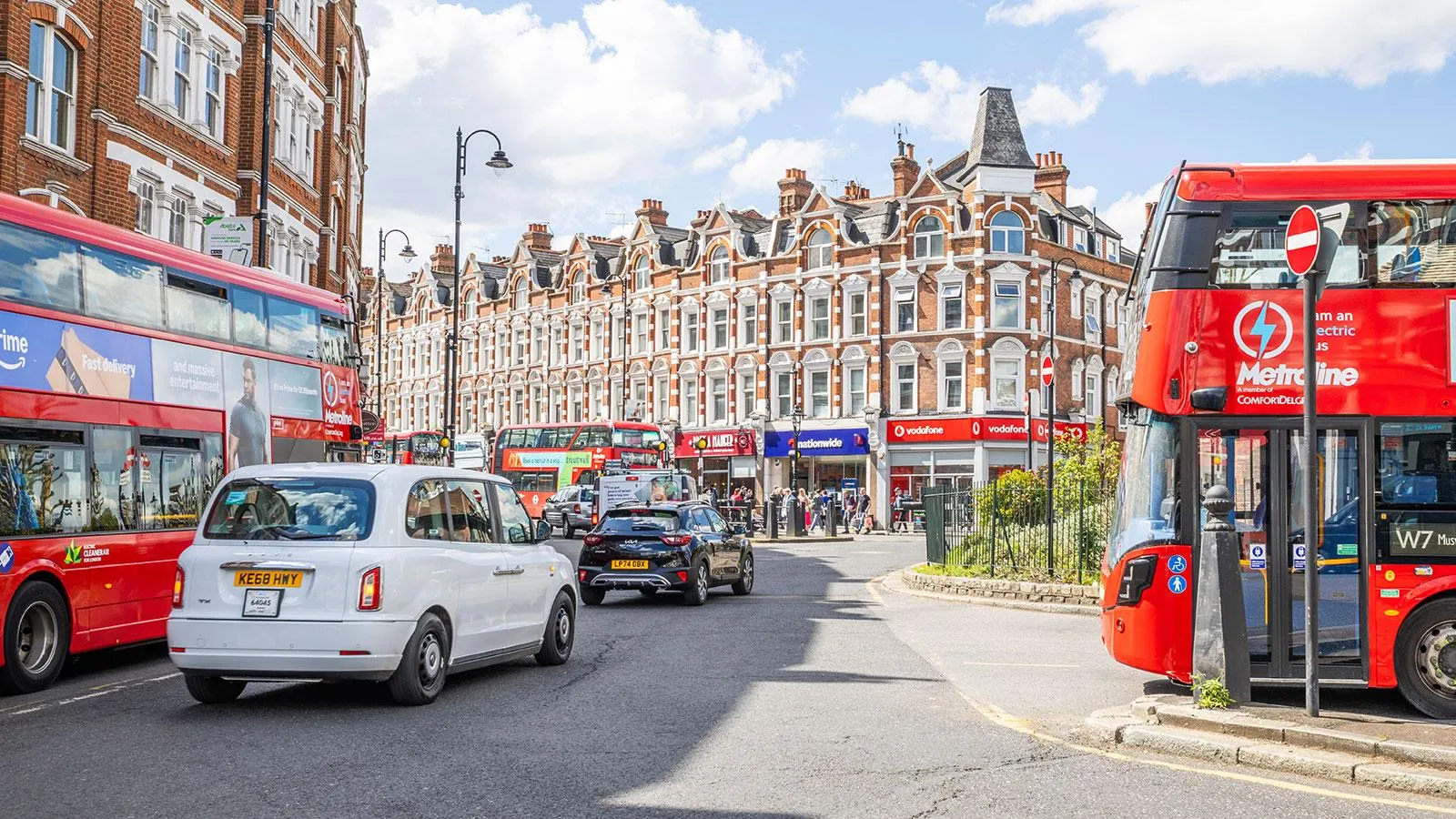 197 Muswell Hill Broadway and 197a & 197b Avenue Mews Muswell Hill London N10 3RS