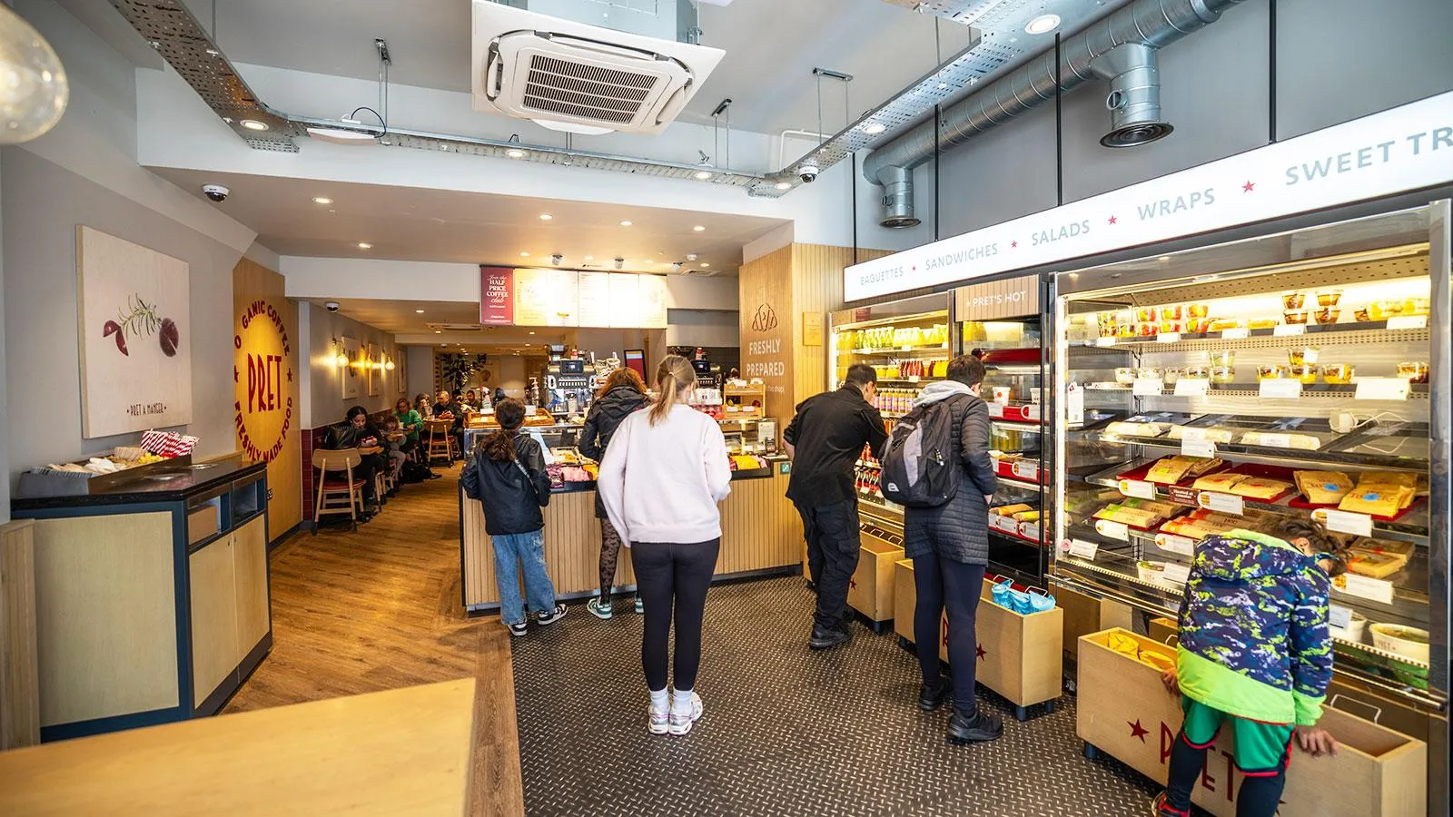 197 Muswell Hill Broadway and 197a & 197b Avenue Mews Muswell Hill London N10 3RS