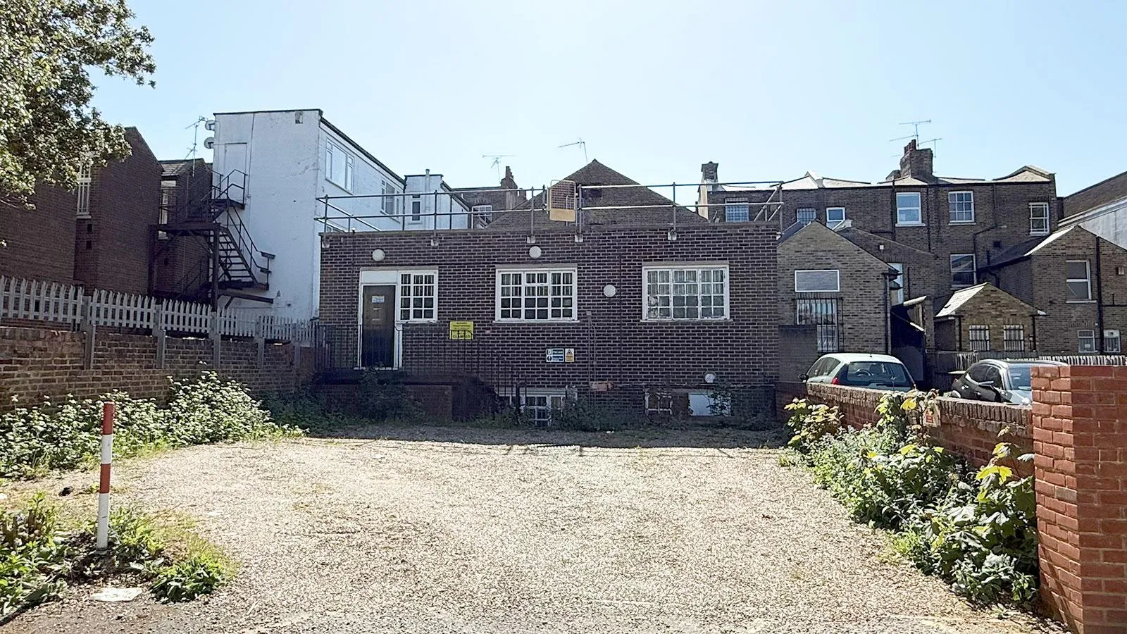 10 Victoria Road Surbiton London KT6 4JY