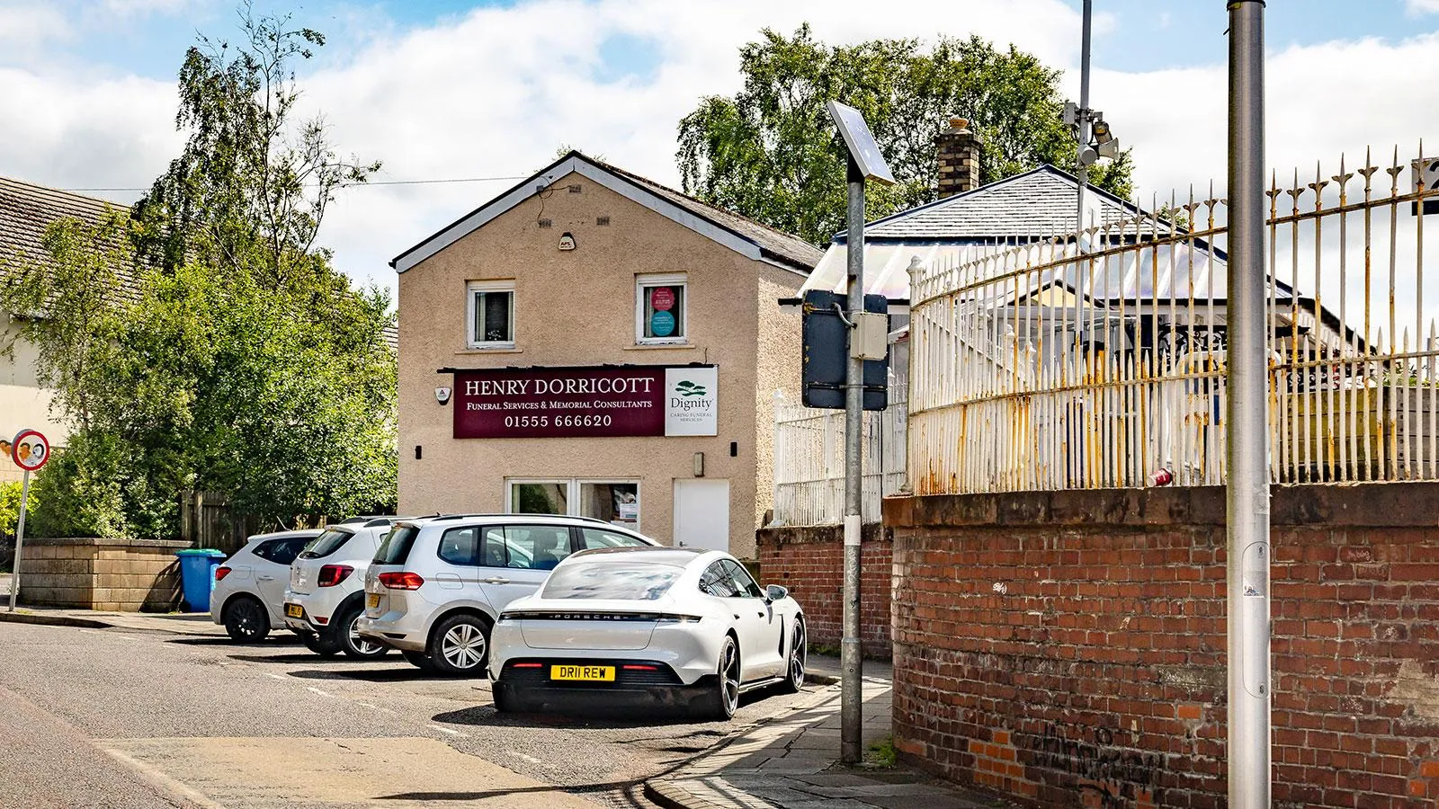 10 Woodstock Road Lanark ML11 7DH