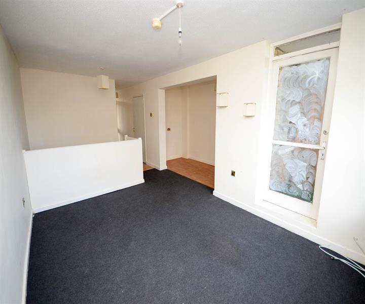 2 Bedroom Flat - Purpose Built