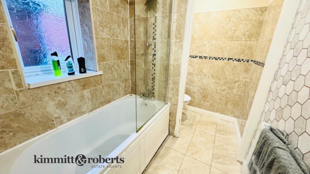 3 Bedroom House - End Terrace