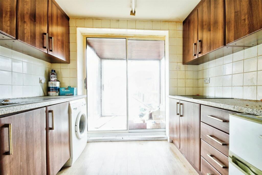 2 Bedroom Flat