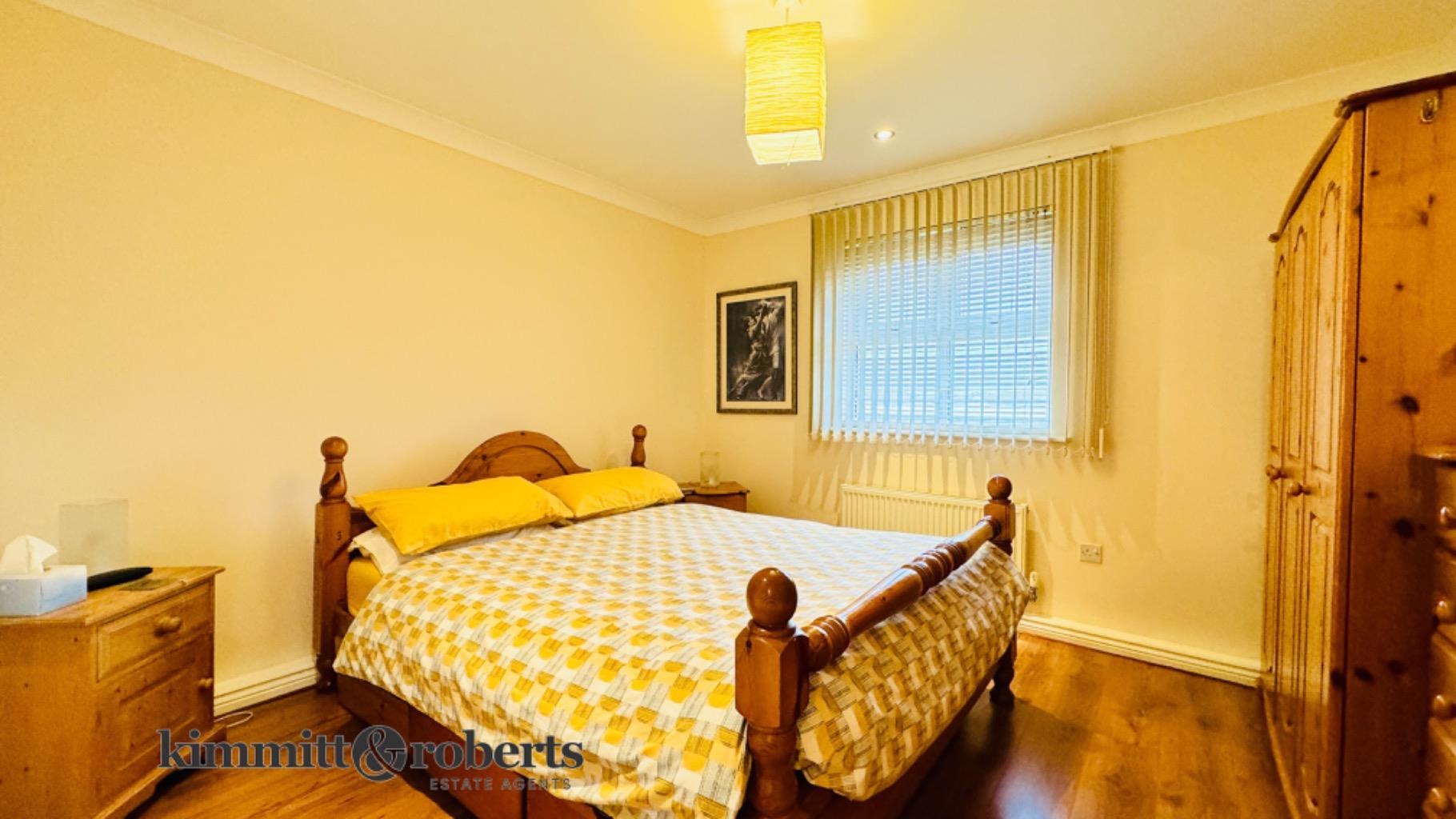 2 Bedroom Flat