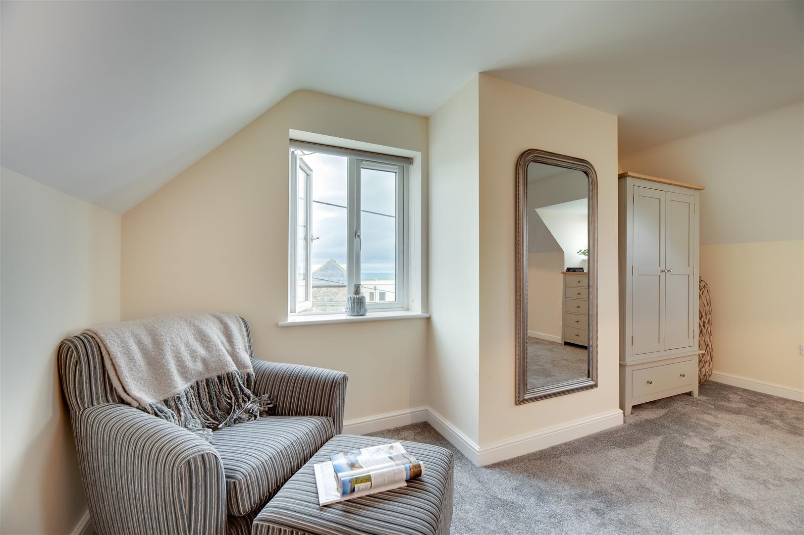 4 Bedroom House - End Terrace