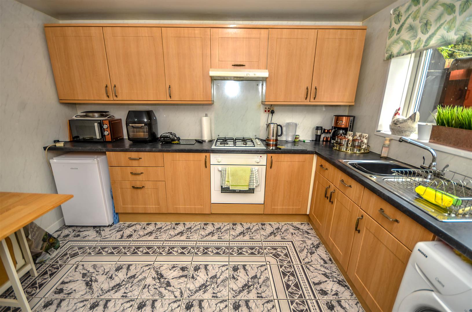 4 Bedroom House - End Terrace