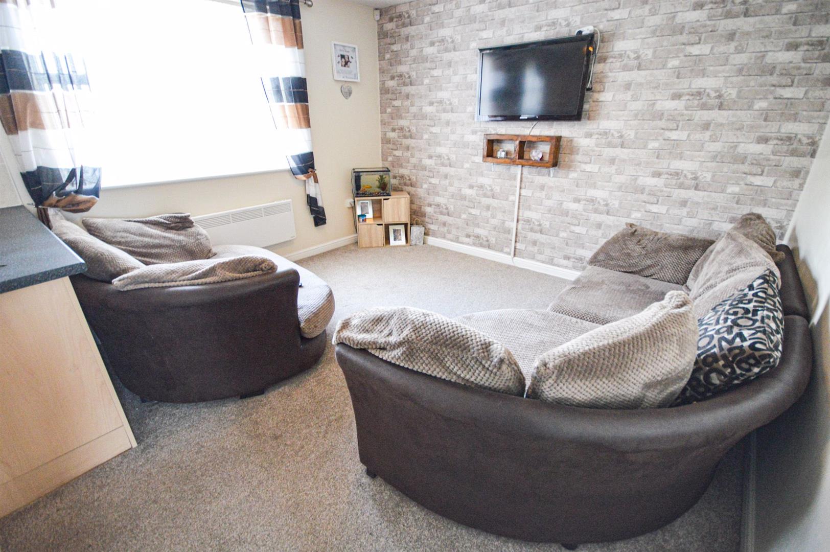 2 Bedroom Flat