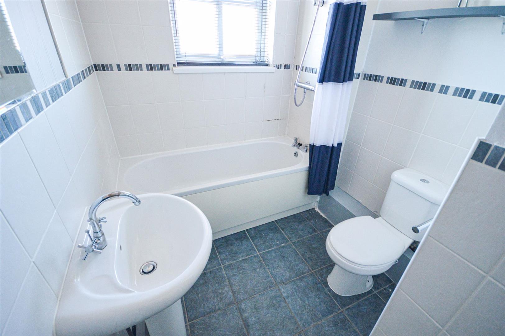 2 Bedroom Flat