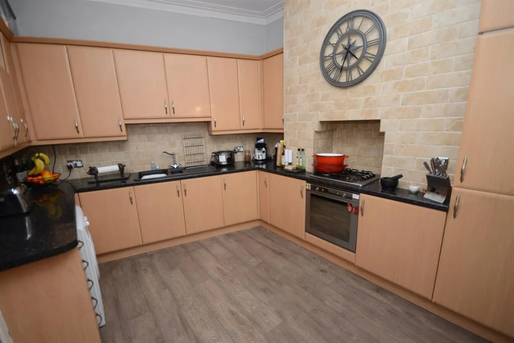 3 Bedroom House - End Terrace