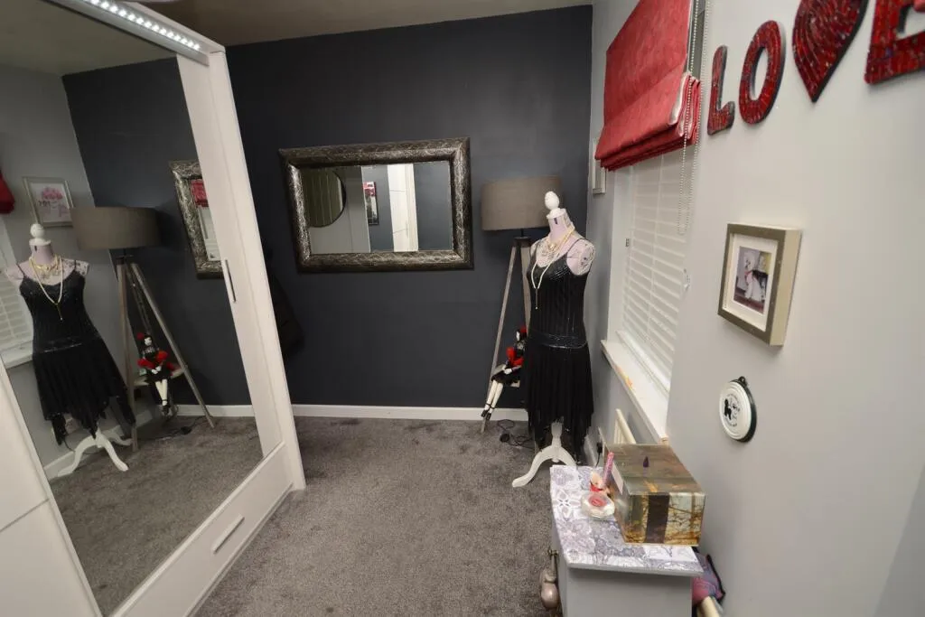 3 Bedroom House - End Terrace