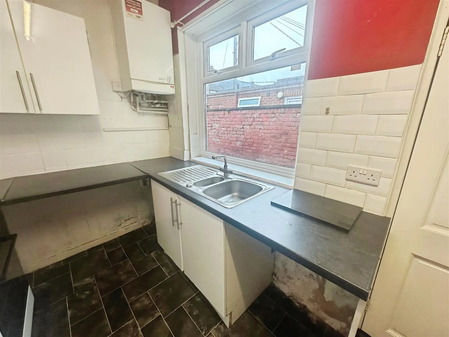 3 Bedroom House - Terraced