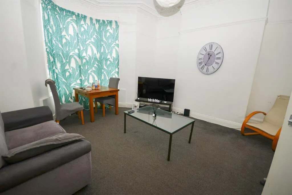 3 Bedroom Block of Flats