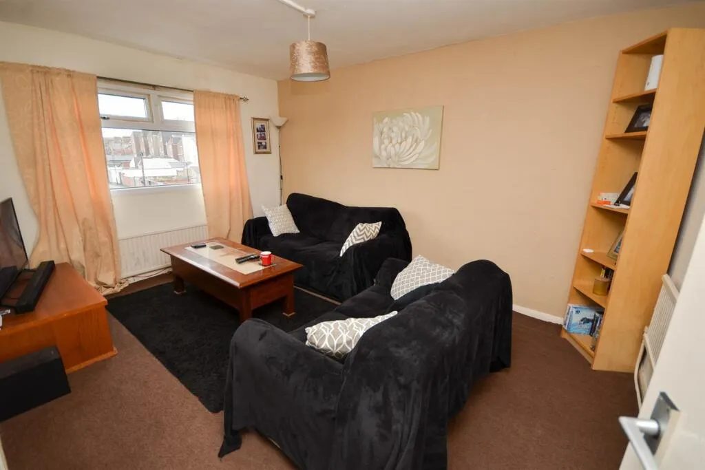 3 Bedroom Block of Flats