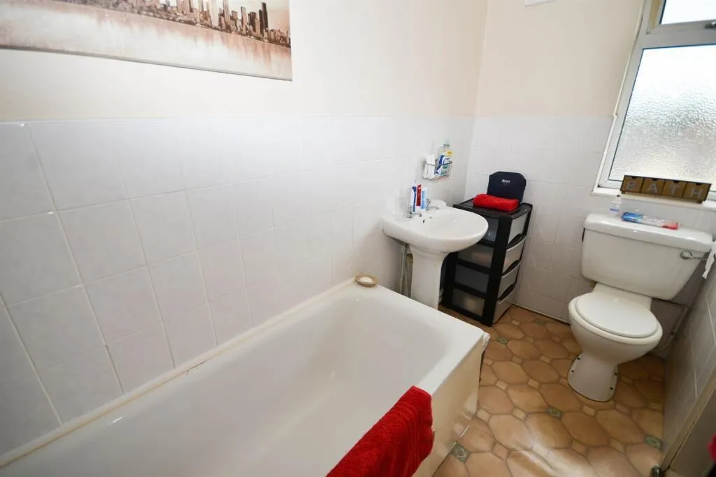 3 Bedroom Block of Flats