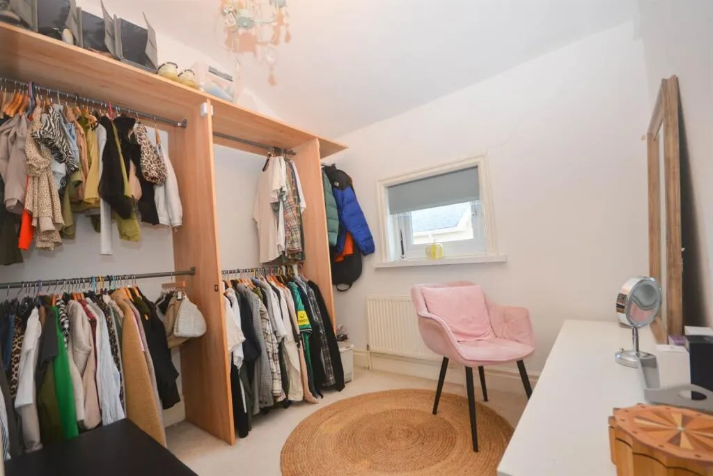 3 Bedroom House - Terraced