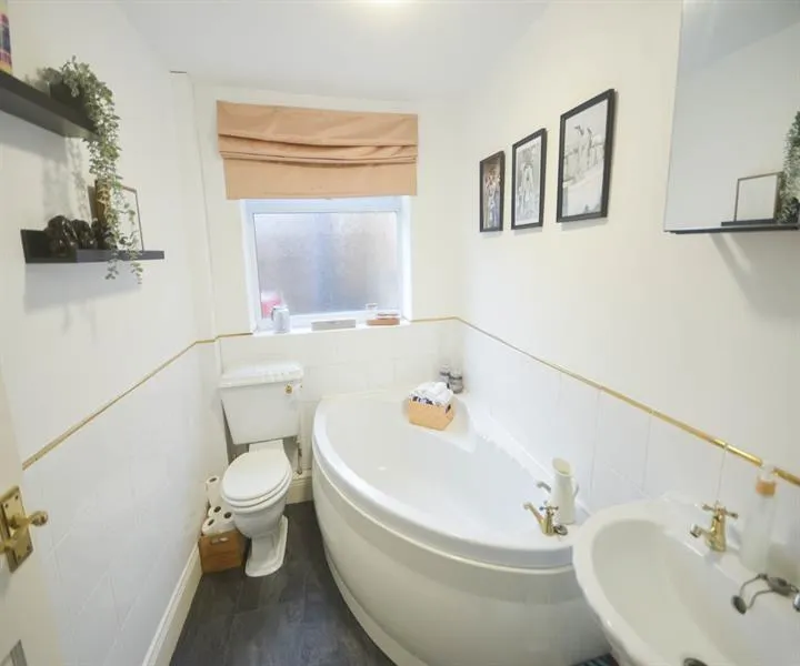 3 Bedroom House - Terraced