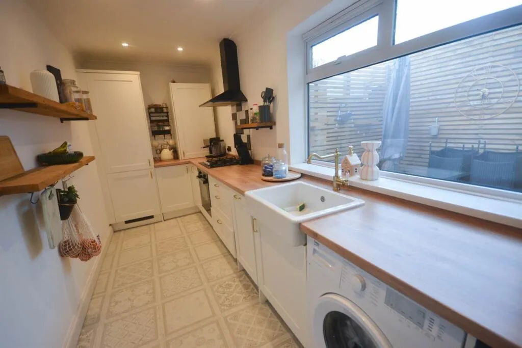 3 Bedroom House - Terraced