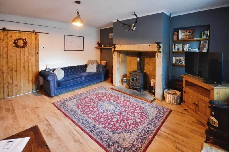 2 Bedroom House - Terraced