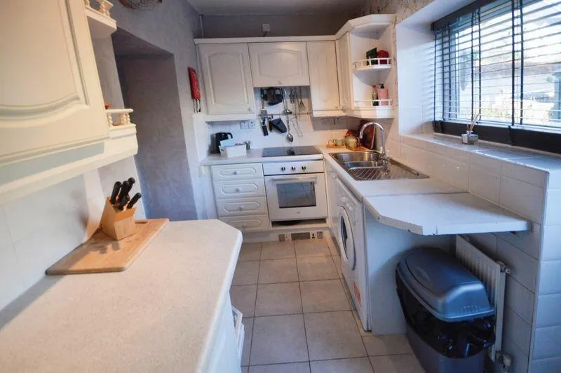 2 Bedroom House - Terraced
